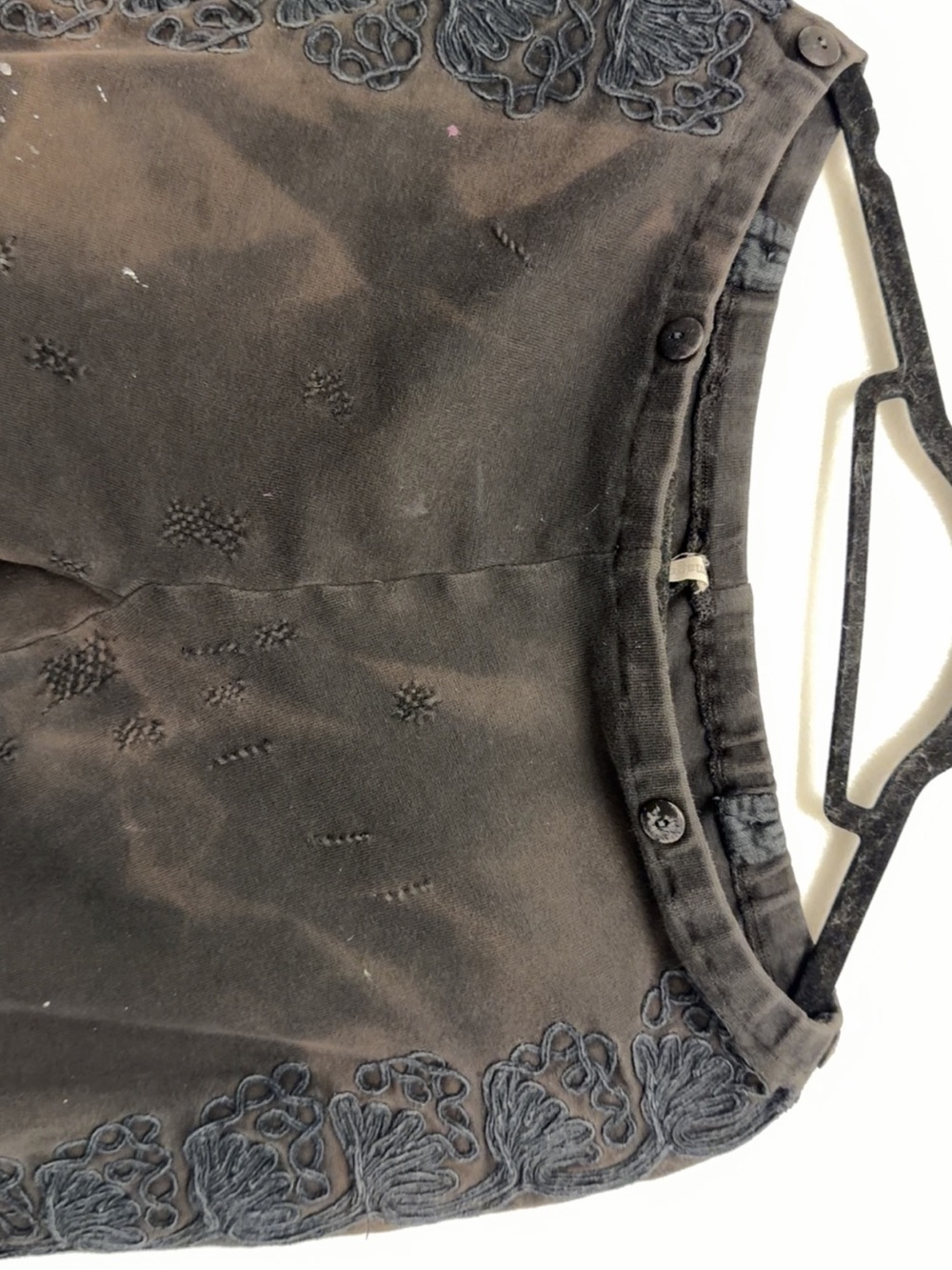 Magnolia Pearl Black Embroidered Side-Panel Legging pants - Picture 5 of 13